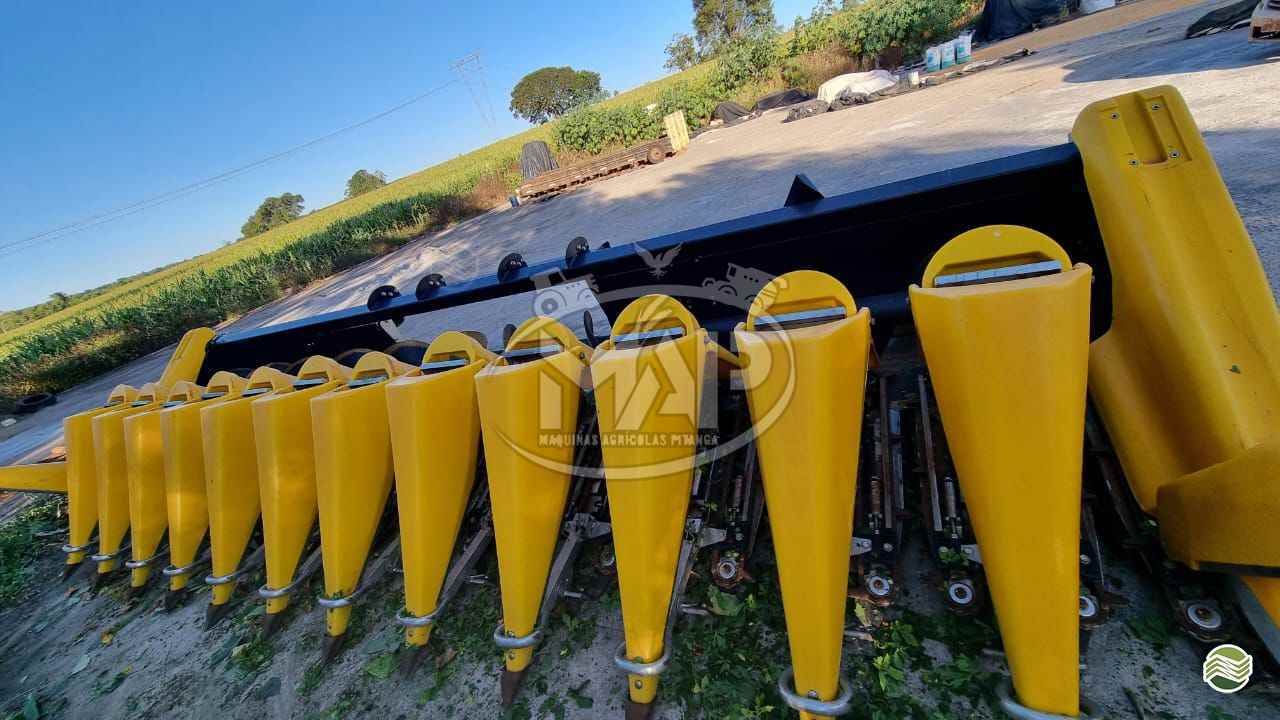 PLATAFORMA COLHEITADEIRA NEW HOLLAND MILHO Máquinas Agrícolas Pitanga PITANGA PARANÁ PR